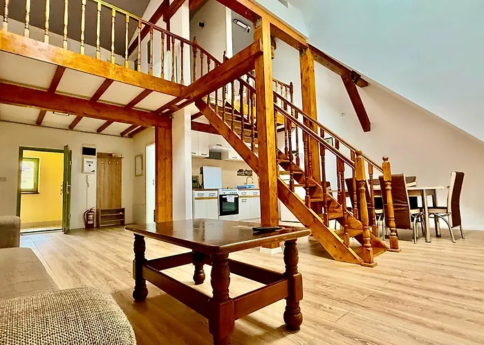 Old Town Palatul Agoston Galgon Lägenhetshotell 3*