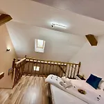 Old Town Palatul Agoston Galgon Aparthotel 3*