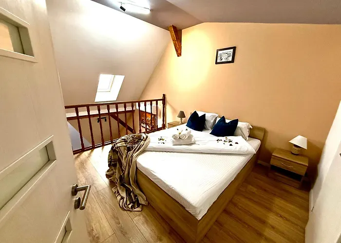 Old Town Palatul Agoston Galgon