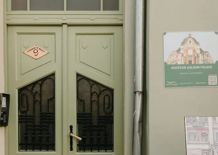 Lägenhetshotell Old Town Palatul Agoston Galgon